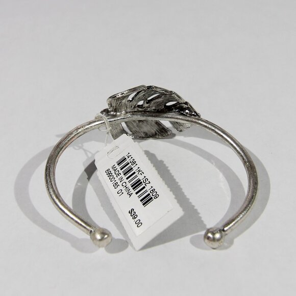 NWT J Jill Silver Tone Leaf Cuff Bracelet - Picture 4 of 6